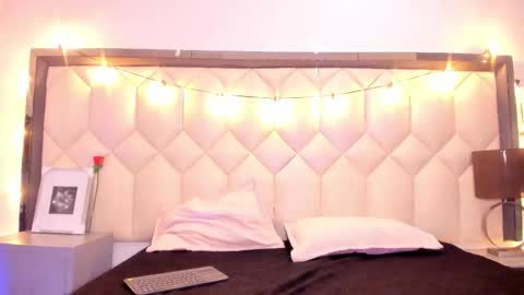 Snapshot of scarlethbigbug chatting on 02.26.26 scarlethbigbug online show from 02.26.26