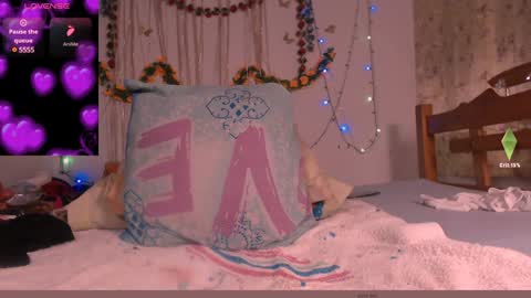 scarlethh hott online show from 12.20.24