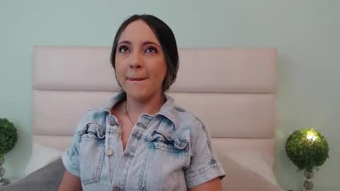 scarlet  online show from 02.21.26