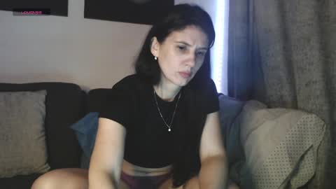 Snapshot of scarletmoons chatting on 04.01.26 scarletmoons online show from 04.01.26