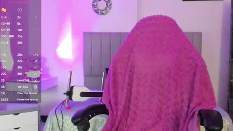 Scarlett online show from 10.05.25