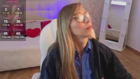 Scarlett online show from 07.12.26
