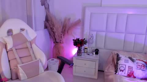 juli online show from 12.20.24