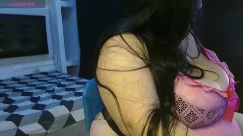 Snapshot of scarlett__blue chatting on 10.25.25 scarlet online show from 10.25.25