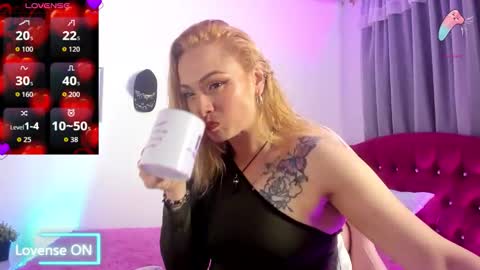 scarlett_blake11 online show from 10.25.25