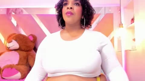 Snapshot of scarlett_boonett chatting on 02.06.25 Scarlett online show from 02.06.25