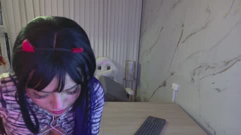 Scarlett Collins online show from 01.19.25