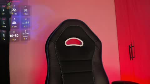 SCARLETT COLLINS online show from 04.16.26