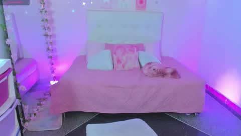 Scarlett  online show from 12.18.25