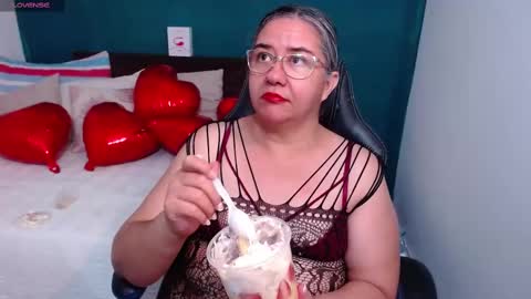 Scarlett  online show from 02.15.25