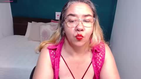 Scarlett  online show from 02.25.25
