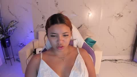 Snapshot of scarlett_enjoy1 chatting on 09.11.25 scarlett_enjoy1 online show from 09.11.25