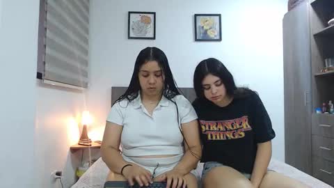 Scarlett and Jazmin online show from 03.21.26