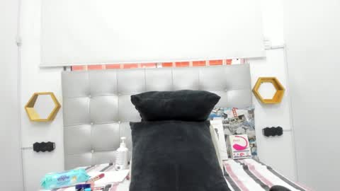 scarlett_fox20 online show from 01.03.25