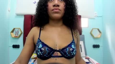 scarlett_fox20 online show from 10.17.25