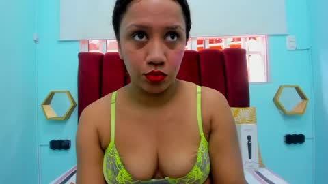 Snapshot of scarlett_fox20 chatting on 02.20.26 scarlett_fox20 online show from 02.20.26