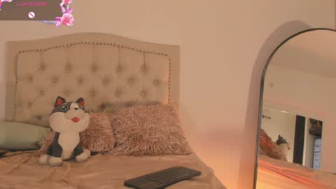 Scarlett Grand online show from 01.31.25