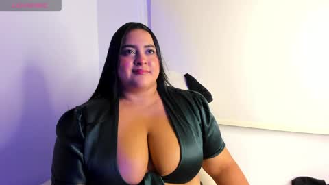 SweetScarlett online show from 04.15.26