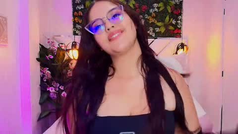 Snapshot of scarlett_montoya chatting on 10.15.25 scarlett montoya  online show from 10.15.25