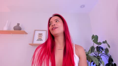 Scarlett Morgan online show from 12.15.24