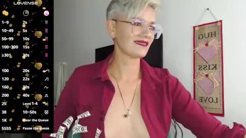 Scarlett online show from 02.12.25