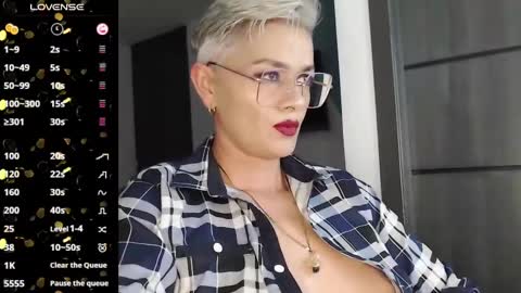 Scarlett online show from 02.21.25