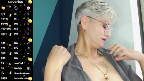 Scarlett online show from 02.25.25