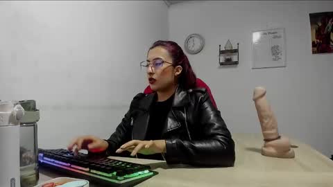 Mistress Scarlett online show from 02.25.25