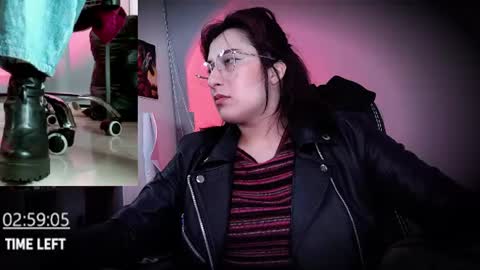Snapshot of scarlett_sen chatting on 06.27.26 Mistress Scarlett online show from 06.27.26