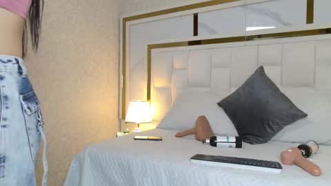 scarlett_sm online show from 09.29.25