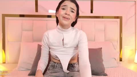 scarlett_sm online show from 10.04.25