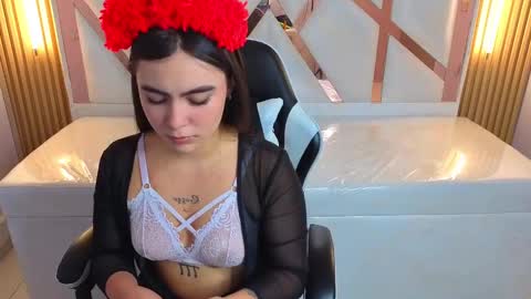 Scarlett online show from 10.04.25