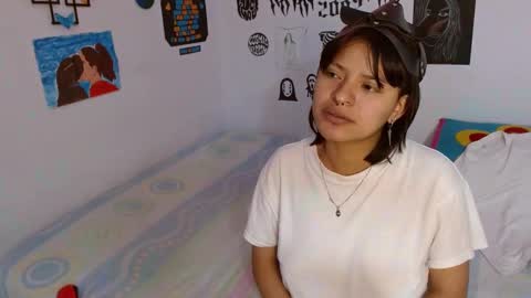 Snapshot of scarlett_yummy chatting on 02.26.25 Amy and Nathy online show from 02.26.25