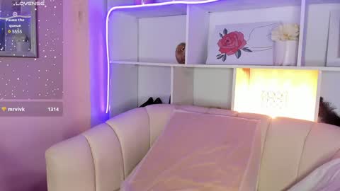 Snapshot of scarletta1215 chatting on 12.07.24 Daniela Camacho online show from 12.07.24