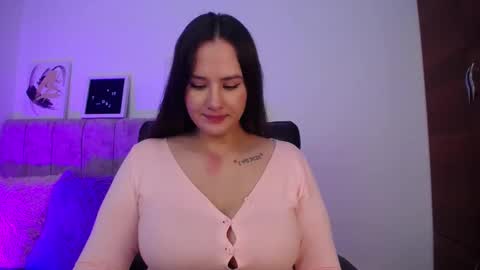 Snapshot of scarlettbrowmn chatting on 01.13.25 Sara online show from 01.13.25
