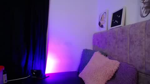 Snapshot of scarlettbrowmn chatting on 01.28.25 Sara online show from 01.28.25