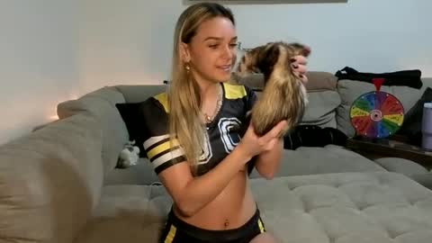 Scarlett online show from 10.26.25