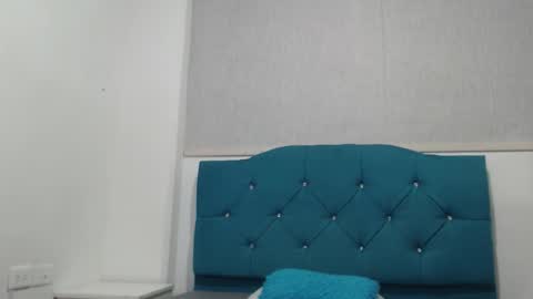 scarletth_foxx online show from 10.24.25