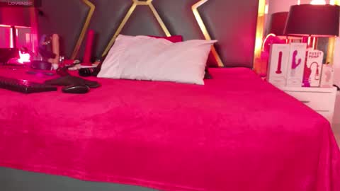 Scarlett Hot online show from 10.30.25