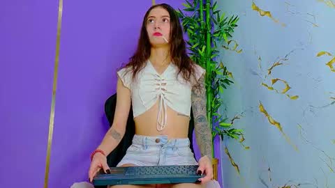 Scarlet online show from 09.17.25