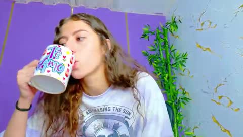 Scarlet online show from 09.27.25