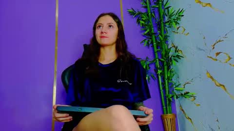 Scarlet online show from 10.07.25