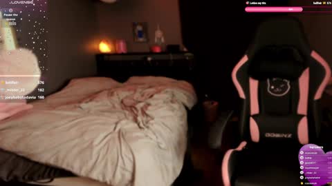 Scarlett Your petite pet online show from 01.10.25