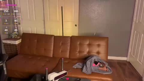 Snapshot of scarlettredff chatting on 02.26.25 ScarlettredFF online show from 02.26.25