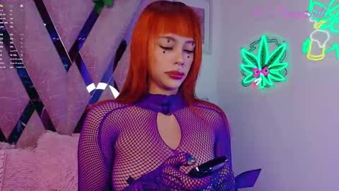 Snapshot of scarlettrusso1 chatting on 10.17.25 Scarlett  online show from 10.17.25