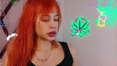 Snapshot of scarlettrusso1 chatting on 10.18.25 Scarlett  online show from 10.18.25