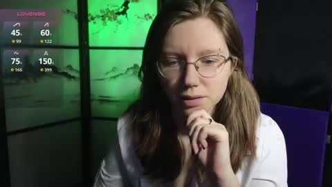 Snapshot of scarlettsrose chatting on 06.10.26 Scarlett online show from 06.10.26