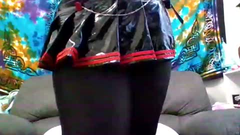 Snapshot of scarletttdesires chatting on 12.14.25 scarletttdesires online show from 12.14.25