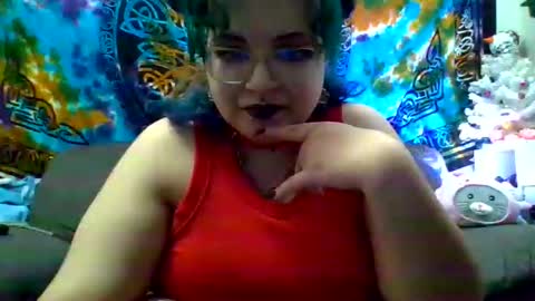Snapshot of scarletttdesires chatting on 12.20.25 scarletttdesires online show from 12.20.25