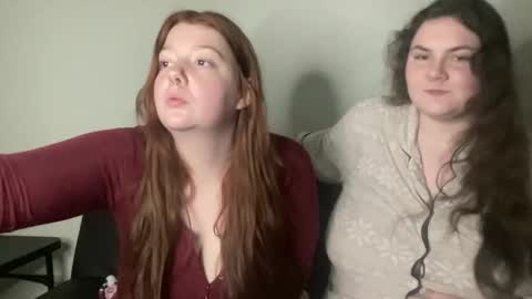 Snapshot of scarletttsinner chatting on 10.13.25 scarletttsinner online show from 10.13.25